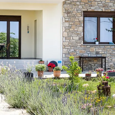 Apartment House Rytha 3