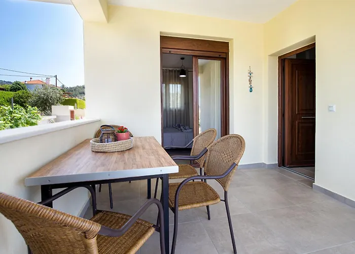 Apartment House Rytha 3