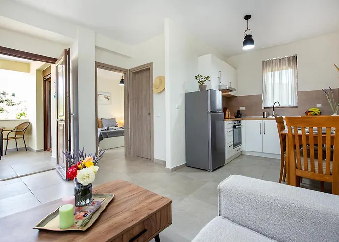 Apartment House Rytha 3